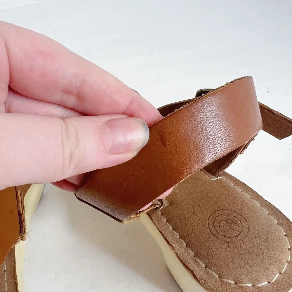 UO Urban Outfitters Maggie Heeled Clog Sandal Brown Platform Sandal Size 9